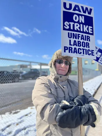 UAW 291 strike line